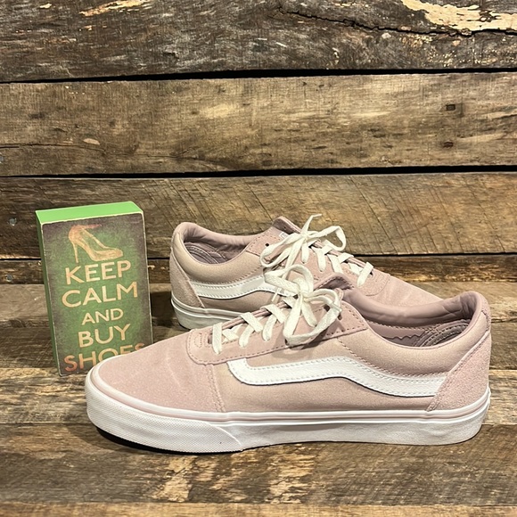 Vans Shoes - 💰BOGO FREE Ladies’ Vans Leather Sneakers Pig Suede Old Skool Shoe